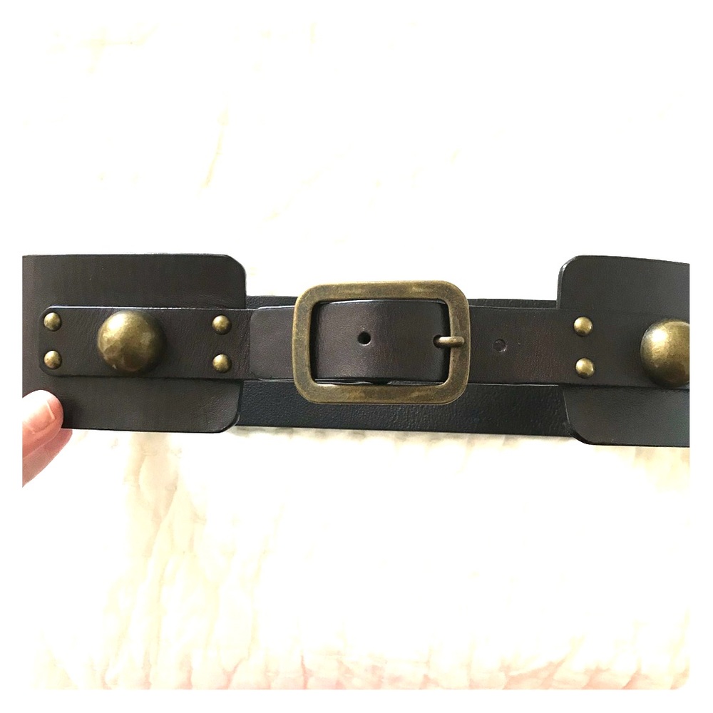 Diane von Furstenberg belt in a size medium